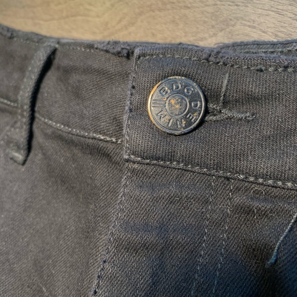 UO High-Waisted Black Denim Shorts - Picture 2 of 6